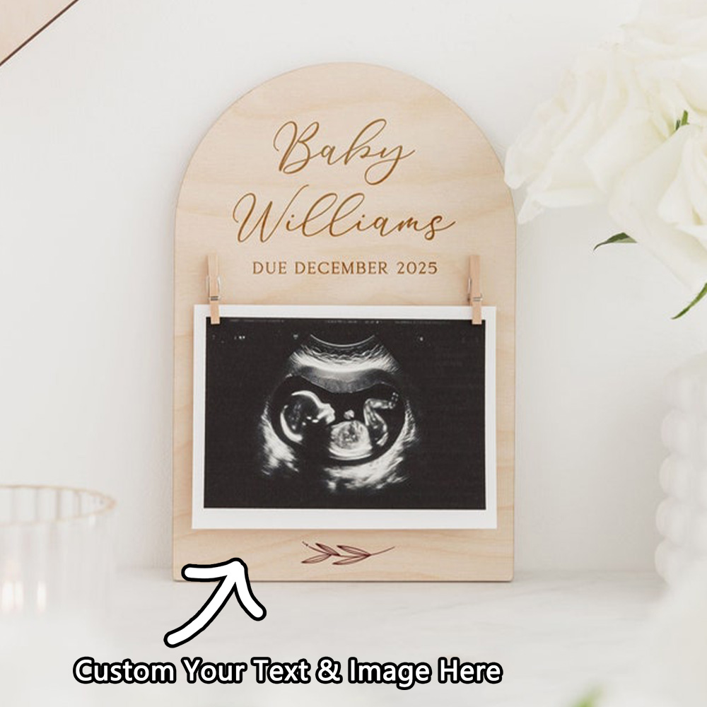 Engraved Wood Frame - Panneau d'annonce de grossesse personnalisé |